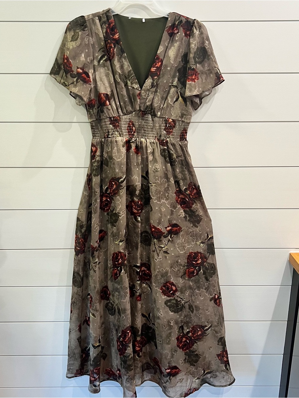 Baltic Born Olive Floral Maxi Dress with Red Rose Print large * cut tag - Picture 7 of 12